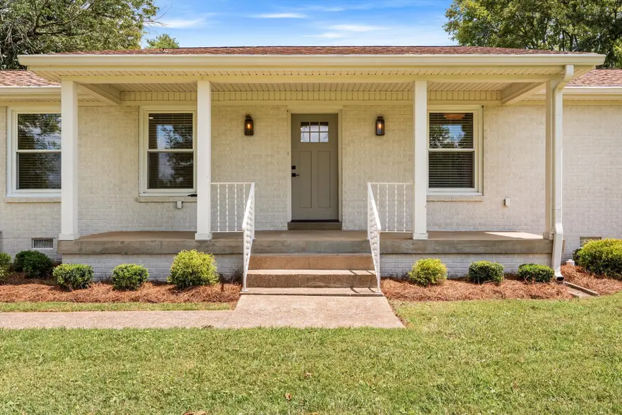 203 Oak Hill Dr, Lebanon, TN 37087 - #2