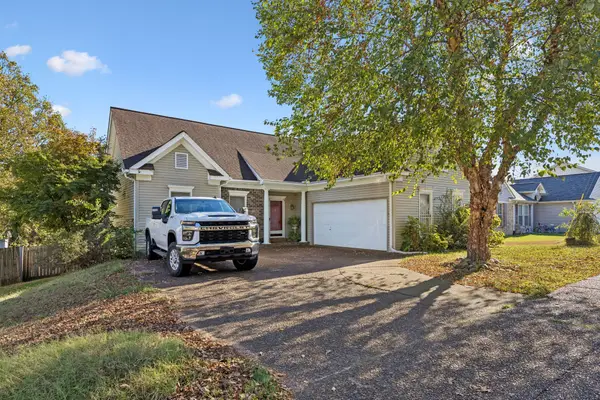 6012 Legend Dr, Antioch, TN 37013