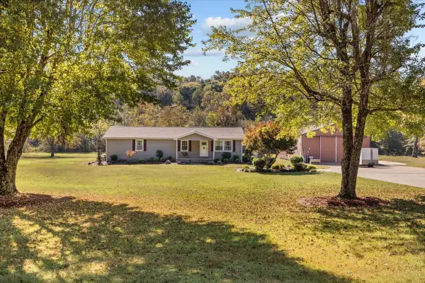 359 Ogden Rd, Waverly, TN 37185