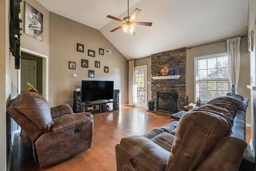 1340 Salem Rd, Clarksville, TN 37040 - #3