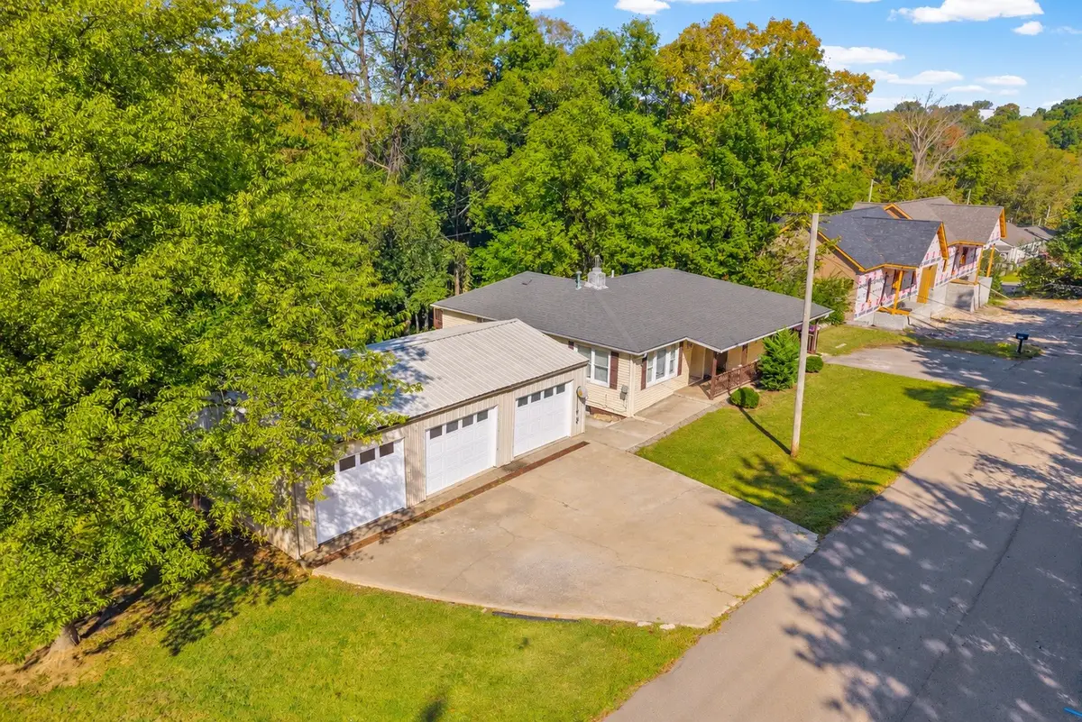 428 Shelby St, Clarksville, TN 37042 - #1