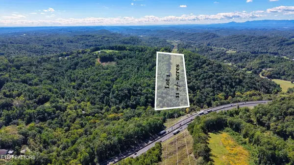 1 Conner Rd, Powell, TN 37849