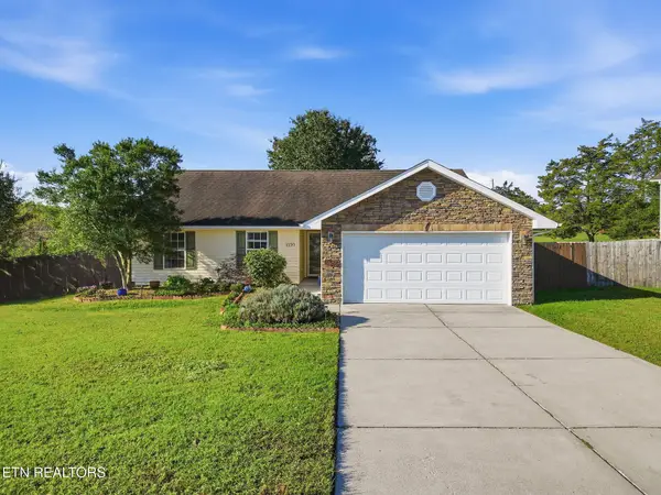 1120 Stone Creek Lane, Sevierville, TN 37876