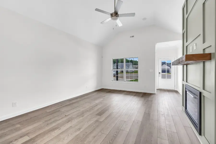 257 Kildeer Dr, Clarksville, TN 37040 - #2