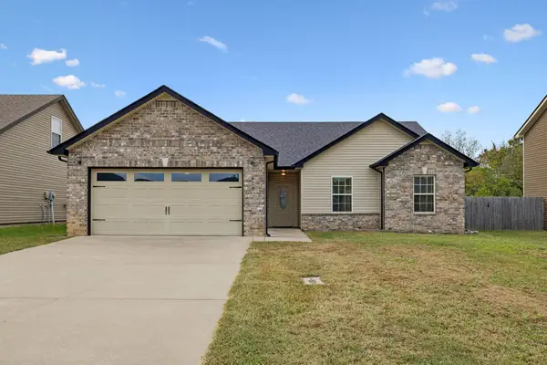 602 Hollow Crst, Clarksville, TN 37042