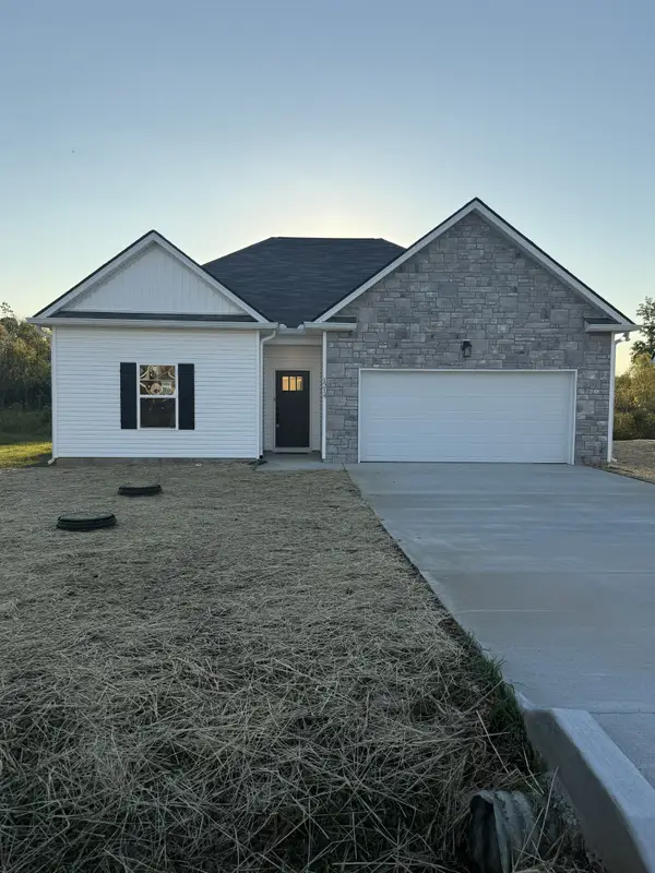 1214 Euclid Dr, Murfreesboro, TN 37127