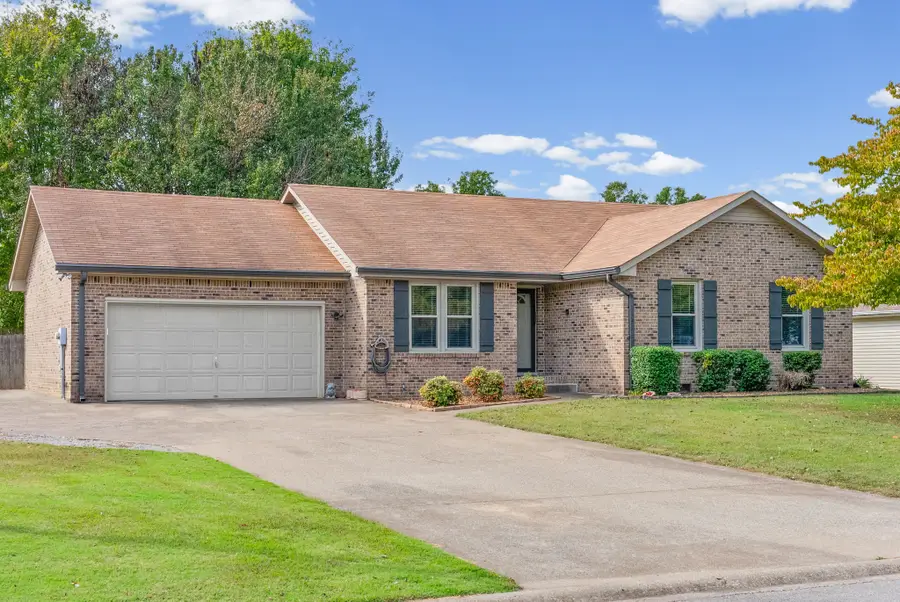 1404 S Shadowlawn Ct, Clarksville, TN 37040 - #3