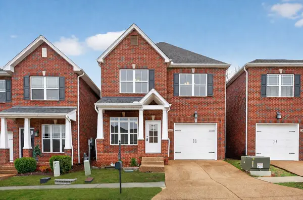 804 Indian Ridge Cir, White House, TN 37188