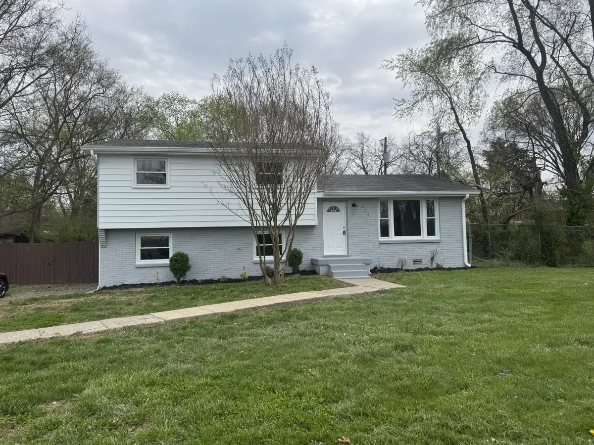204 Morningside Dr, Clarksville, TN 37042 - #1
