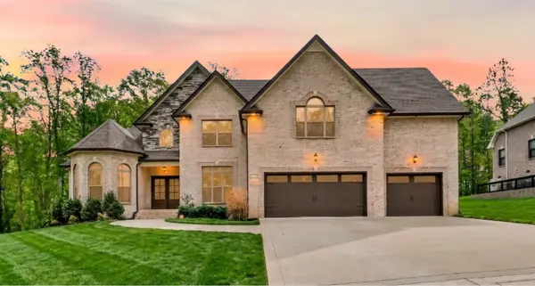 1689 Double R Blvd, Clarksville, TN 37042