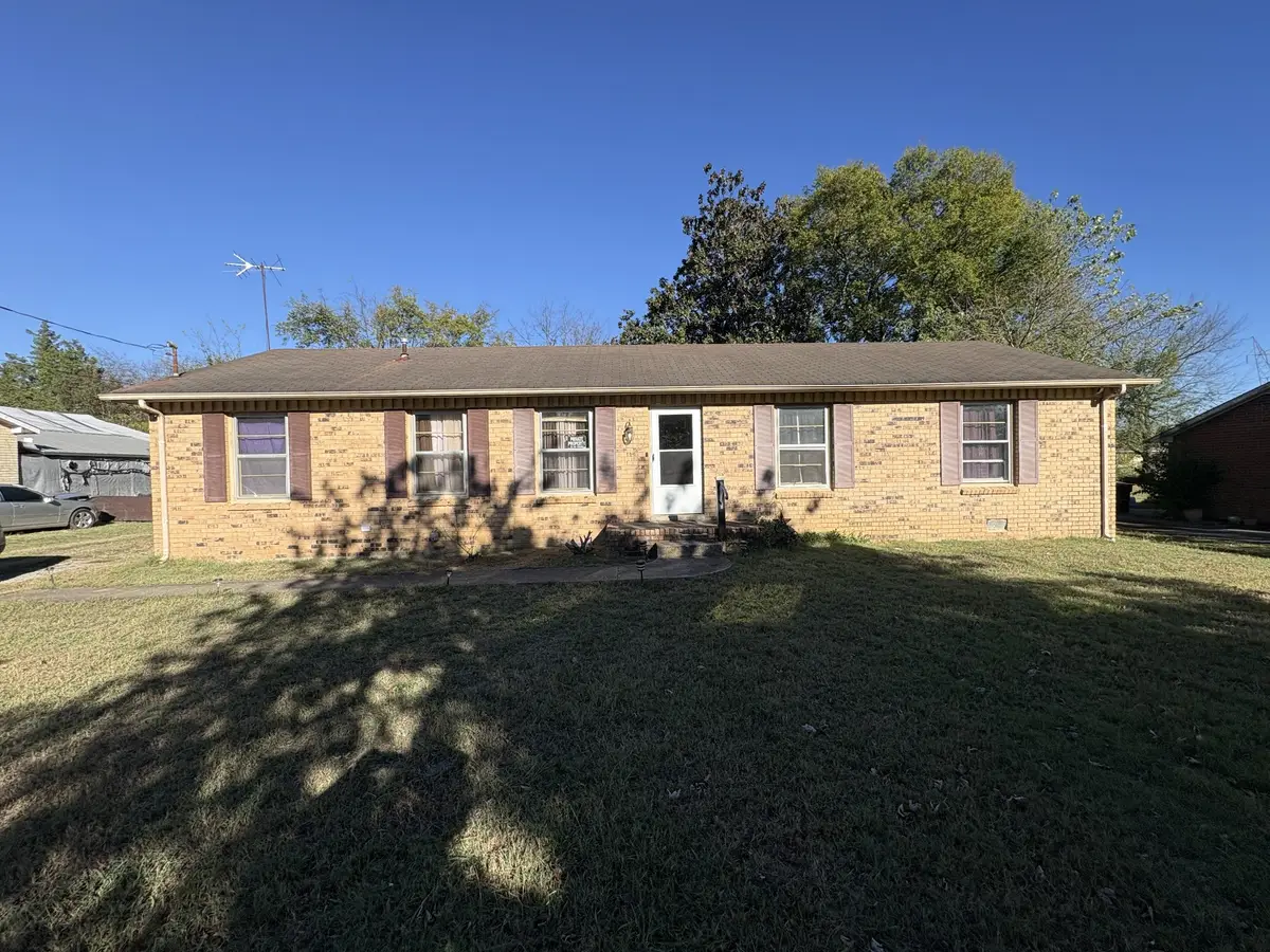 1215 Rutherford St, Murfreesboro, TN 37130 - #1