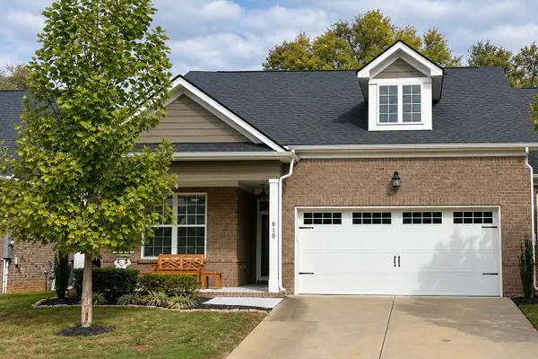 810 Sunset View Dr, Hermitage, TN 37076
