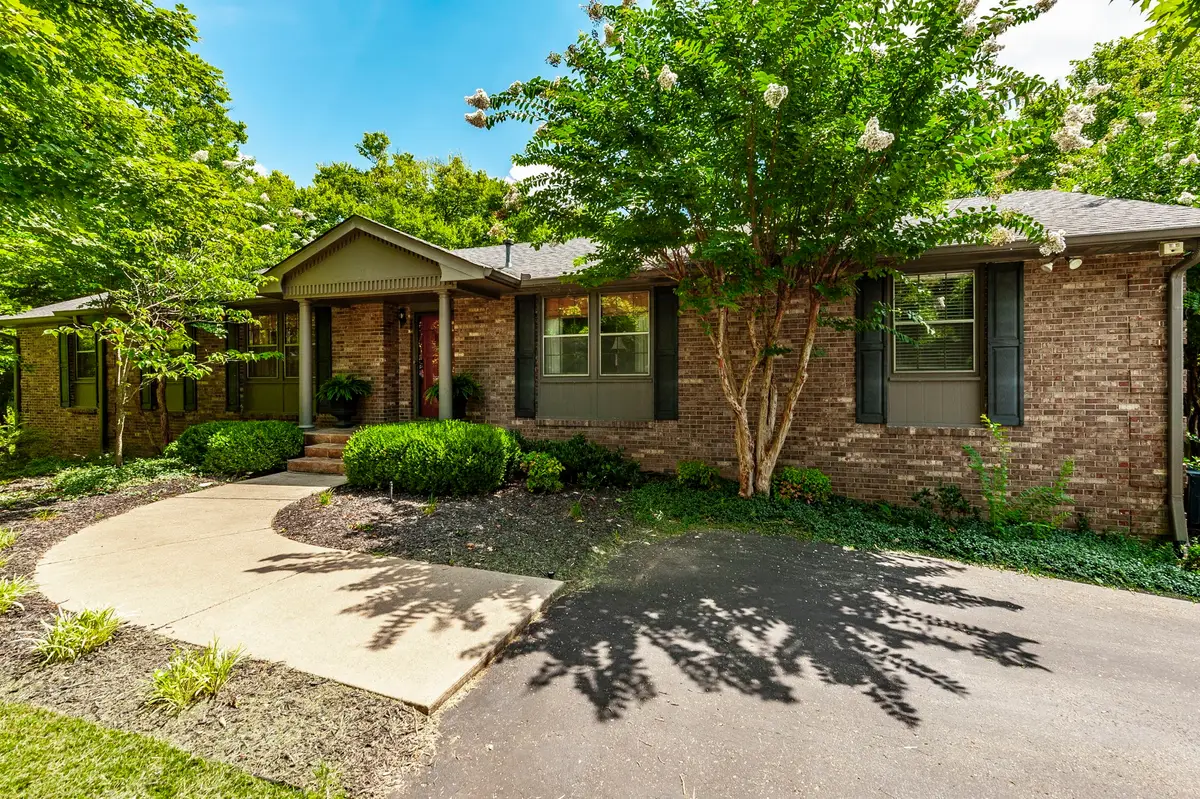 611 Trebor Dr, Goodlettsville, TN 37072 - #1