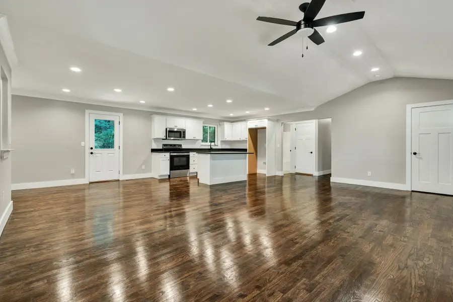 6854 N Lee Hwy Nw, Cleveland, TN 37312 - #3