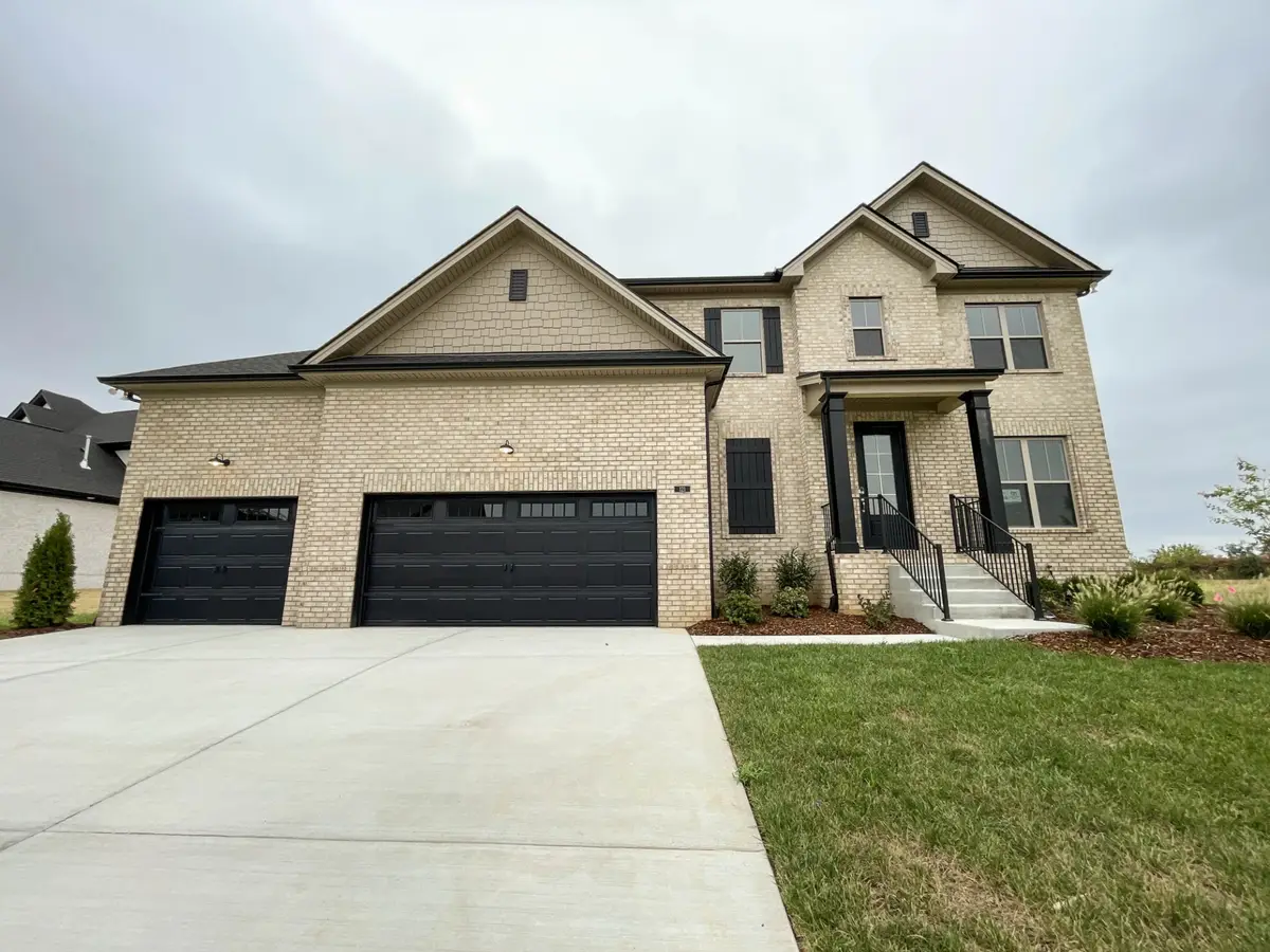 121 Harlinsdale Blvd, Gallatin, TN 37066 - #1