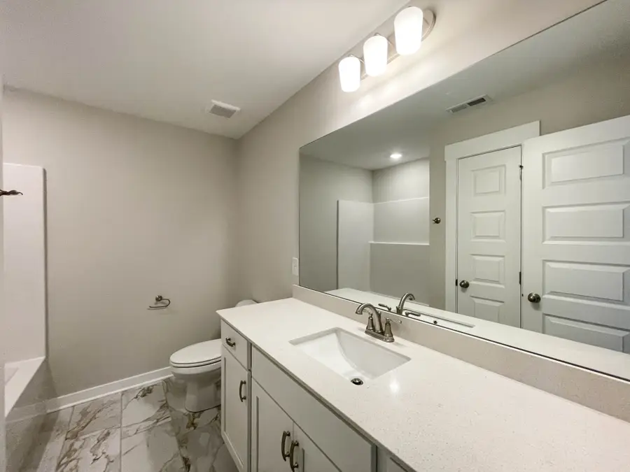 121 Harlinsdale Blvd, Gallatin, TN 37066 - #3