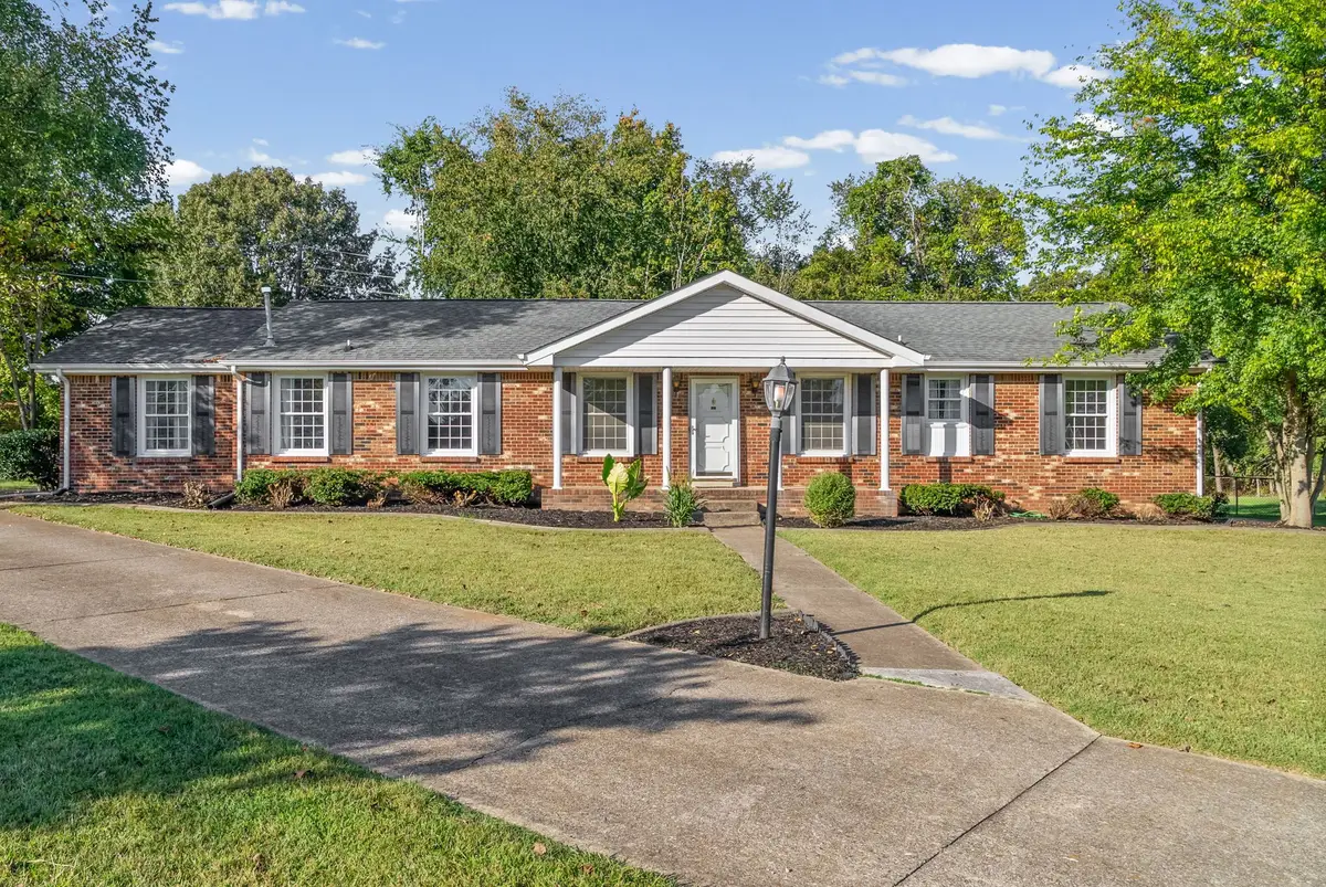 355 Kimbrough Rd, Clarksville, TN 37043 - #1