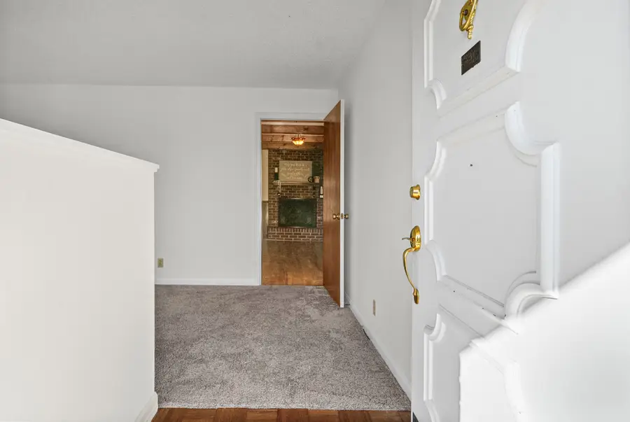 355 Kimbrough Rd, Clarksville, TN 37043 - #3