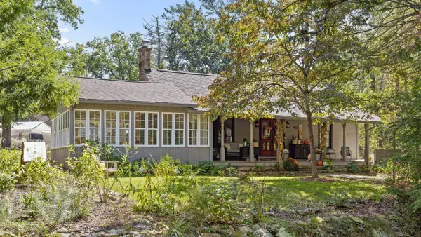 426 Glenway Avenue, Signal Mountain, TN 37377