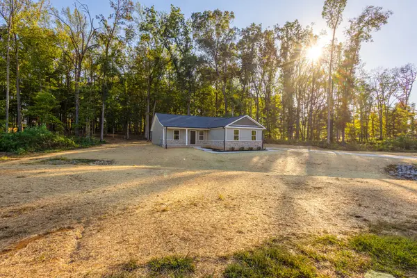 203 Crepe Myrtle Drive, Dickson, TN 37055