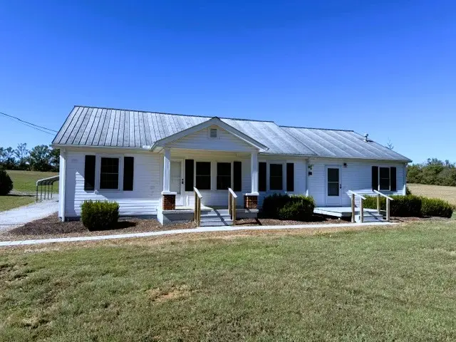 5677 Francis Ferry Rd, McMinnville, TN 37110 - #1