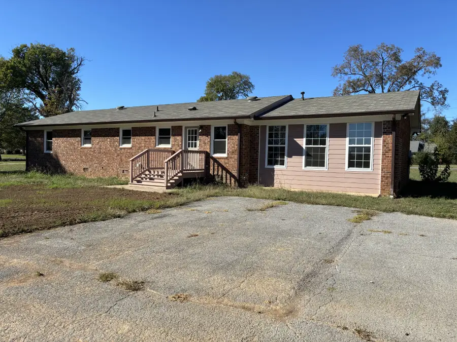 2518 Mullinswood Rd, Shelbyville, TN 37160 - #3