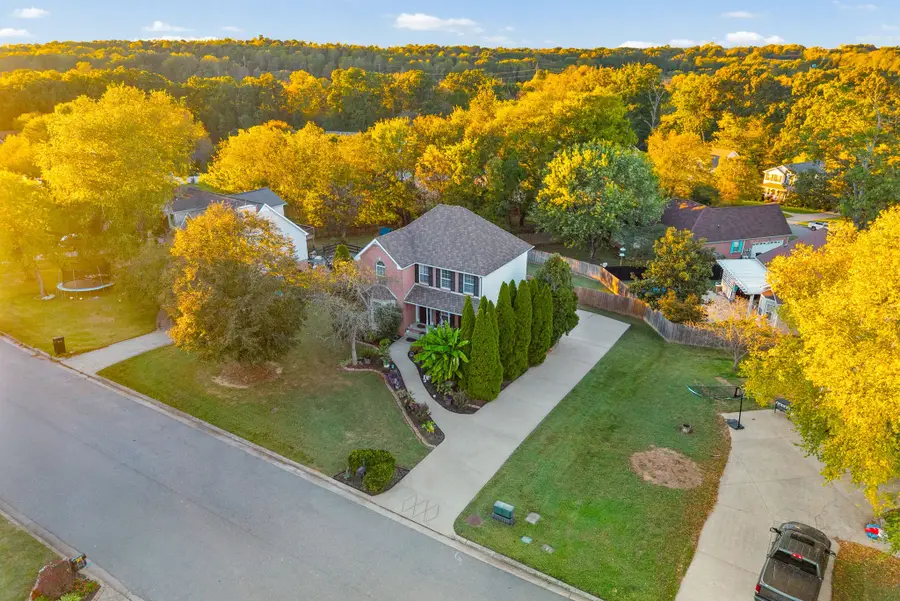 715 Meadowgate Ln, Clarksville, TN 37040 - #2