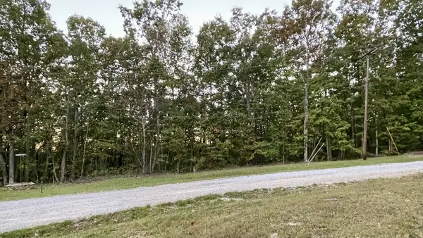 600 Running Deer Road, Crab Orchard, TN 37723