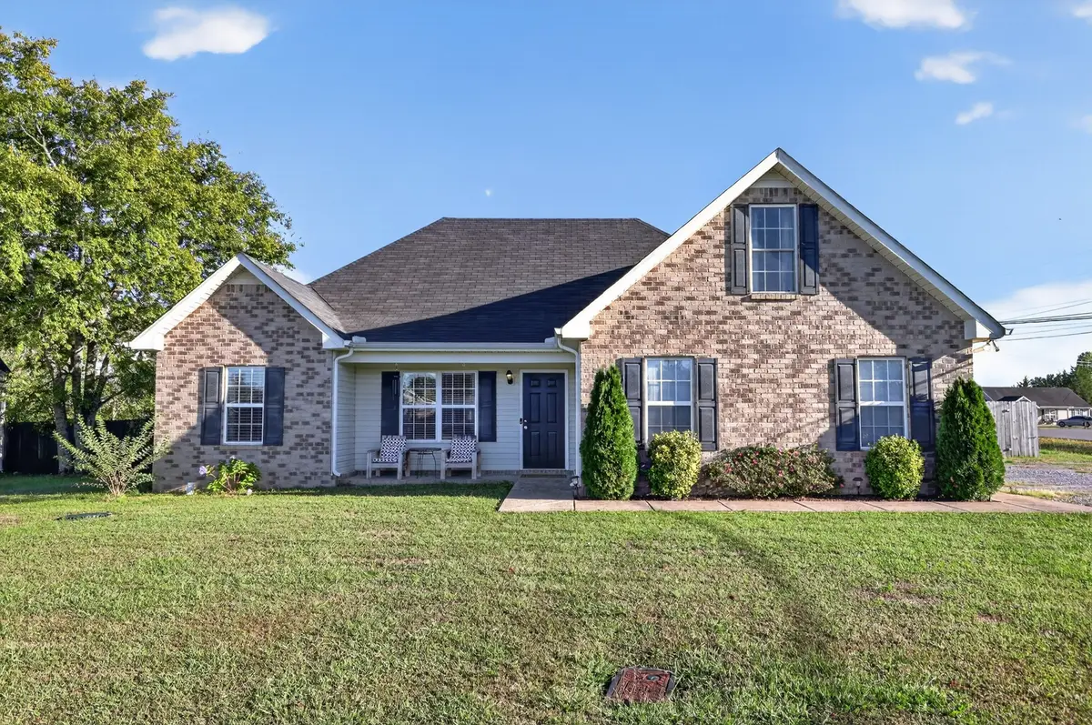 609 Fall Creek Dr, Murfreesboro, TN 37129 - #1