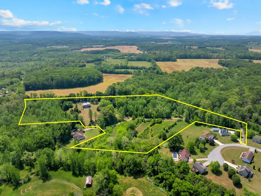 232 Covenant Ln, McMinnville, TN 37110 - #3