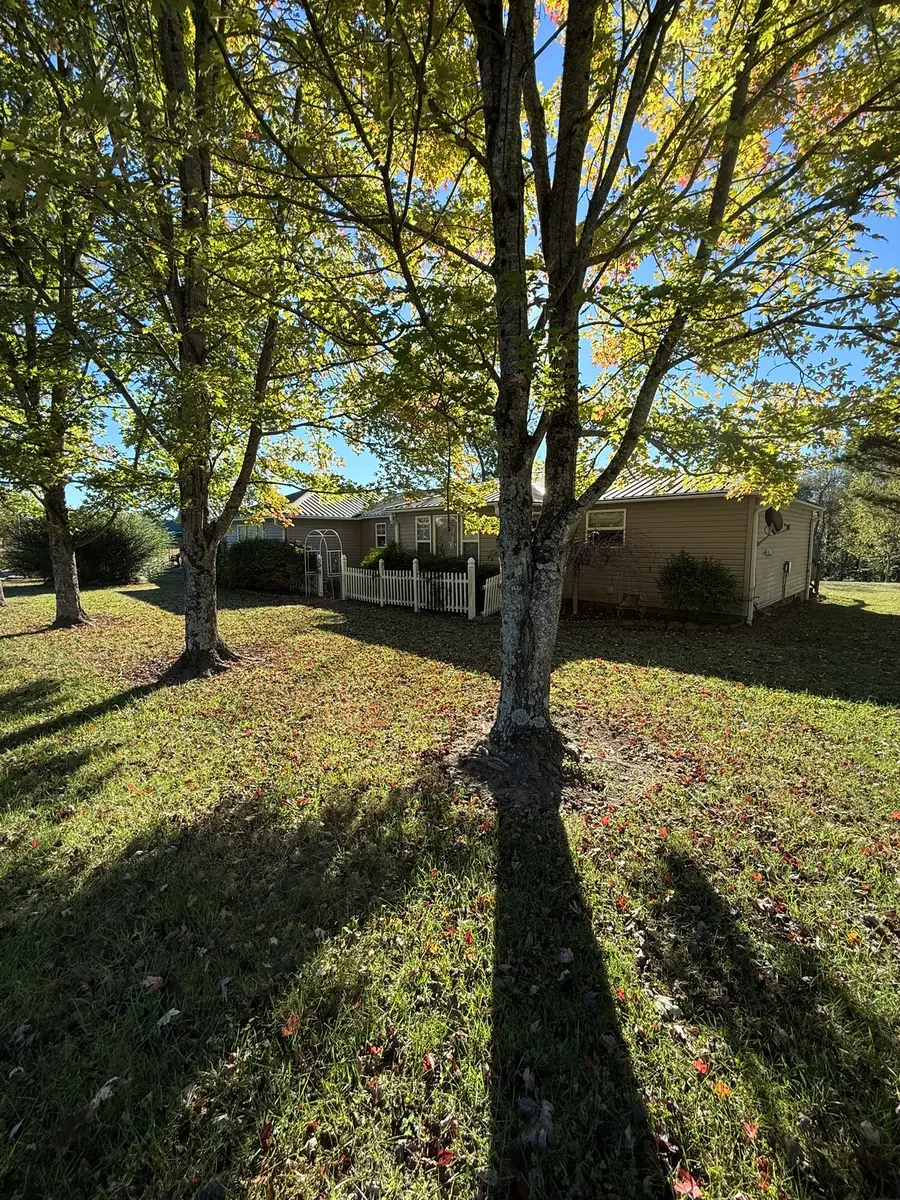318 Walker Rd, Smithville, TN 37166 - #2