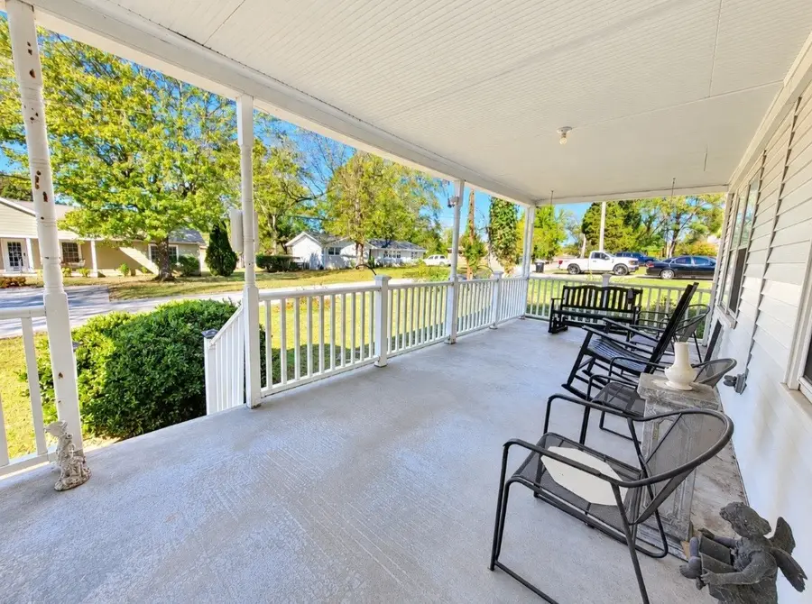 103 Spring St, Ashland City, TN 37015 - #3