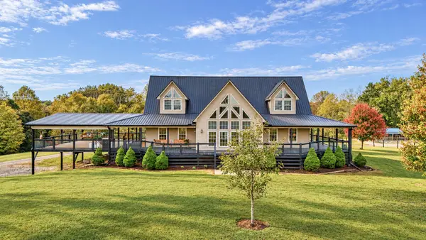 1633 Squire Lyles Rd, Scottsville, KY 42164