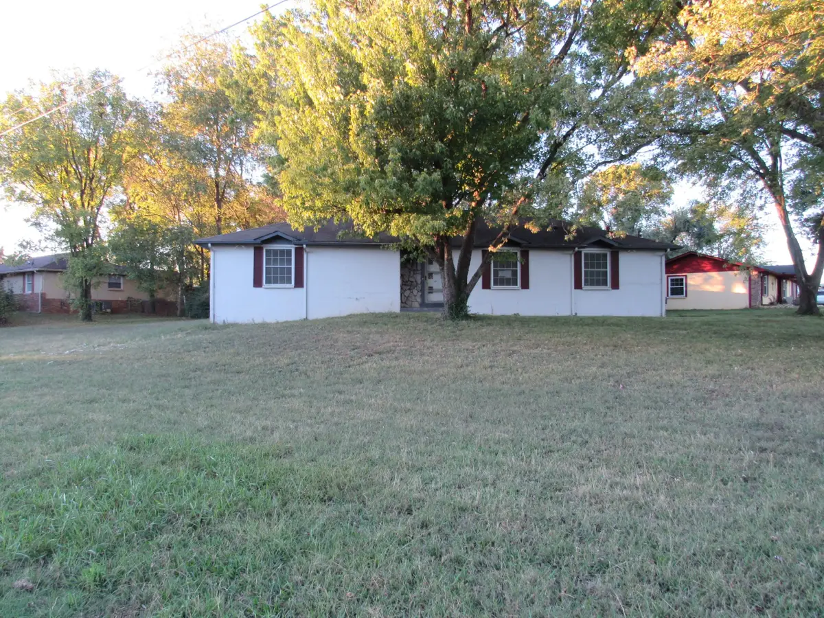 409 Pioneer Dr, Smyrna, TN 37167 - #1