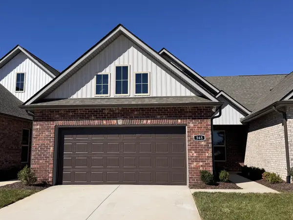 565 W Foxrun, Springfield, TN 37172