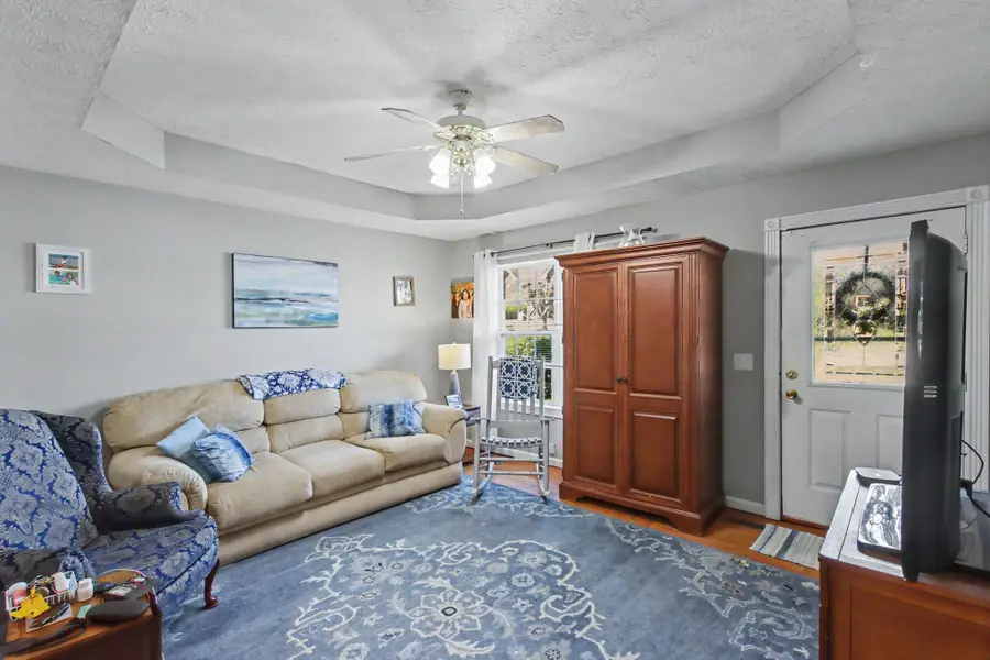 1133 10th Ave E, Springfield, TN 37172 - #3