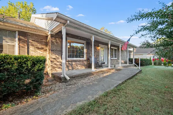 511 Crocus Ct, Murfreesboro, TN 37128