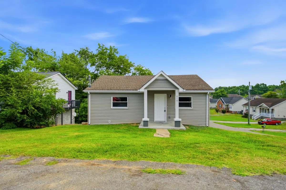 610 Highland St, Springfield, TN 37172 - #1