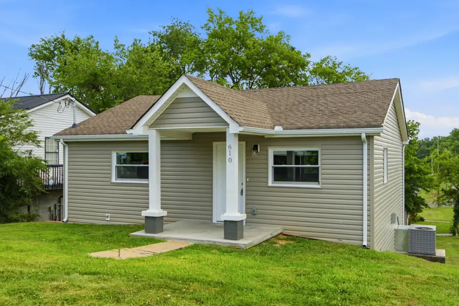 610 Highland St, Springfield, TN 37172 - #3