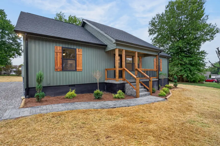 614 W End Ave, McMinnville, TN 37110 - #2