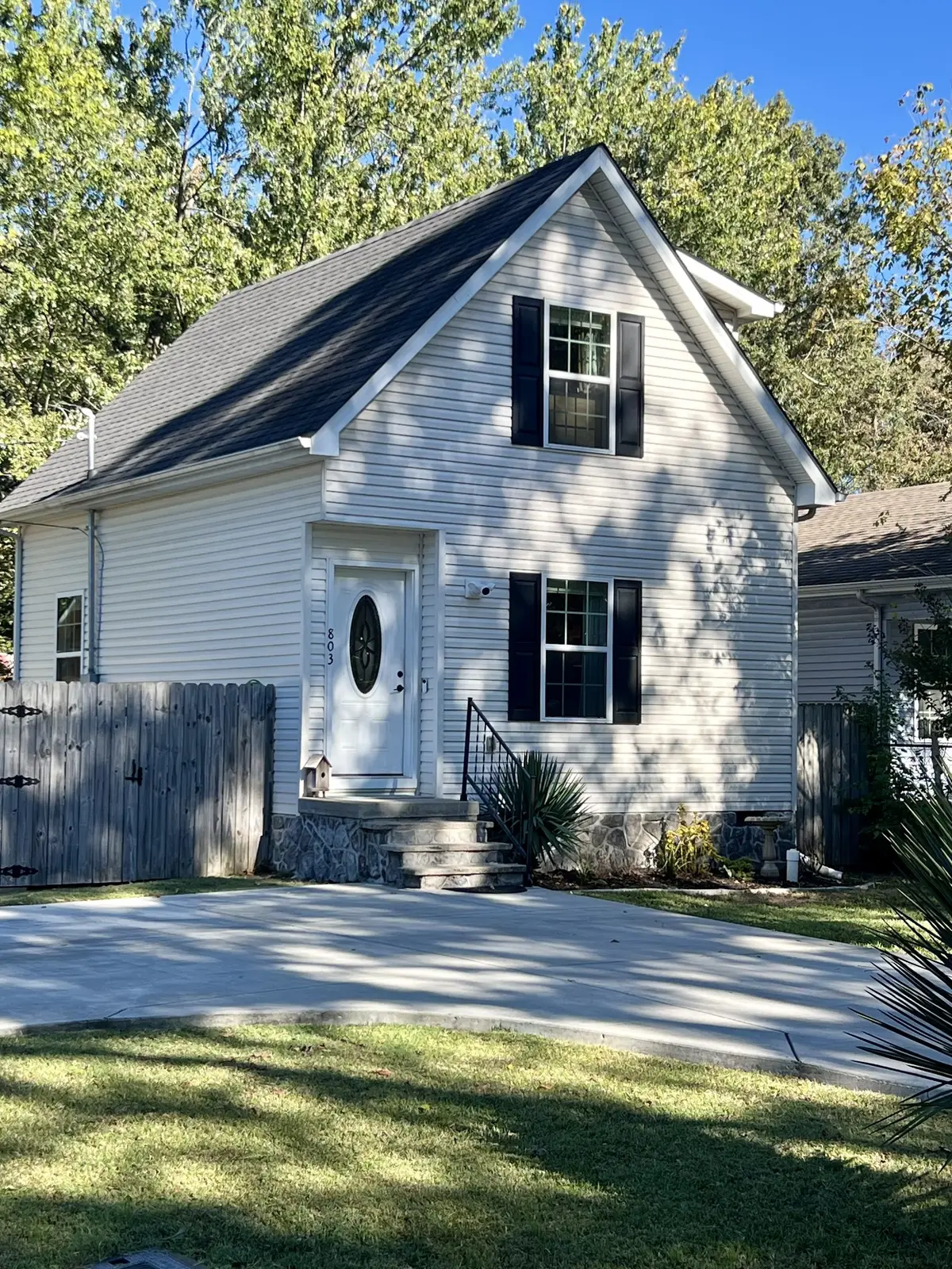 803 E Grizzard St, Tullahoma, TN 37388 - #1