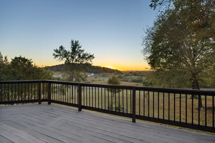 987 Mount Olivet Rd, Columbia, TN 38401 - #2