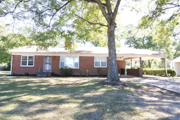 1686 Campbell St, Jackson, TN 38305