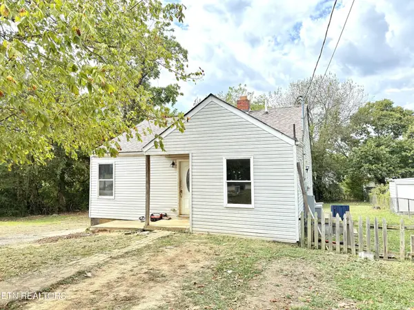 3229 Shields Ave, Knoxville, TN 37914
