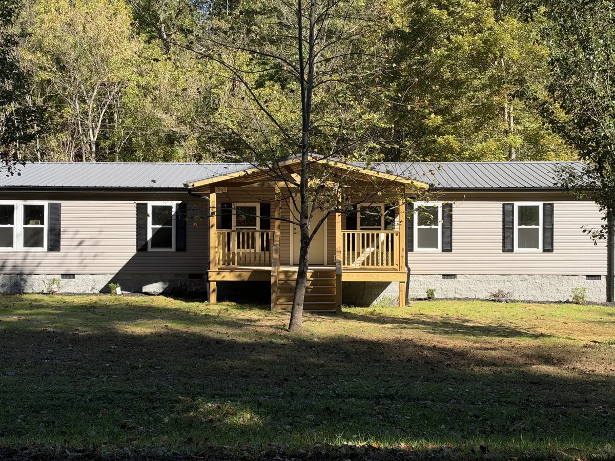 2210 Little Bartons Creek Rd N, Cumberland Furnace, TN 37051 - #1