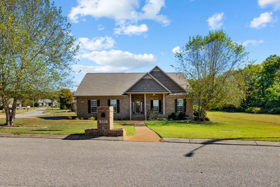 131 Hunters Glen Dr, Columbia, TN 38401 - #2