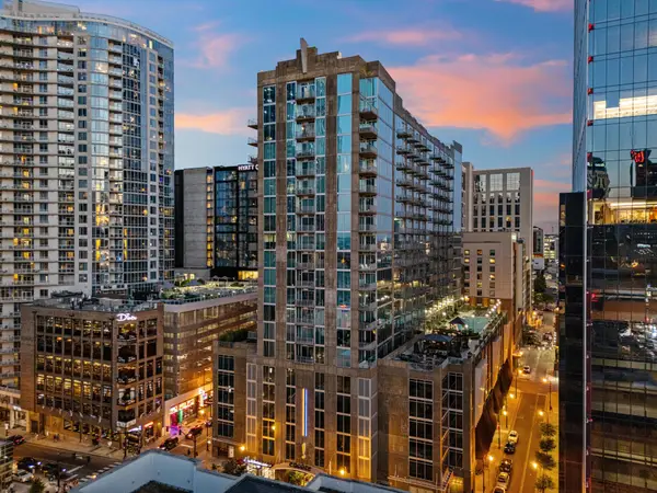 301 Demonbreun St #1812, Nashville, TN 37201
