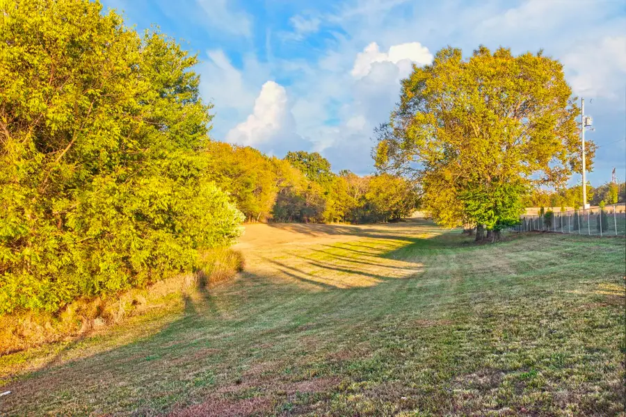4628 Hwy 31 W, Cottontown, TN 37048 - #2
