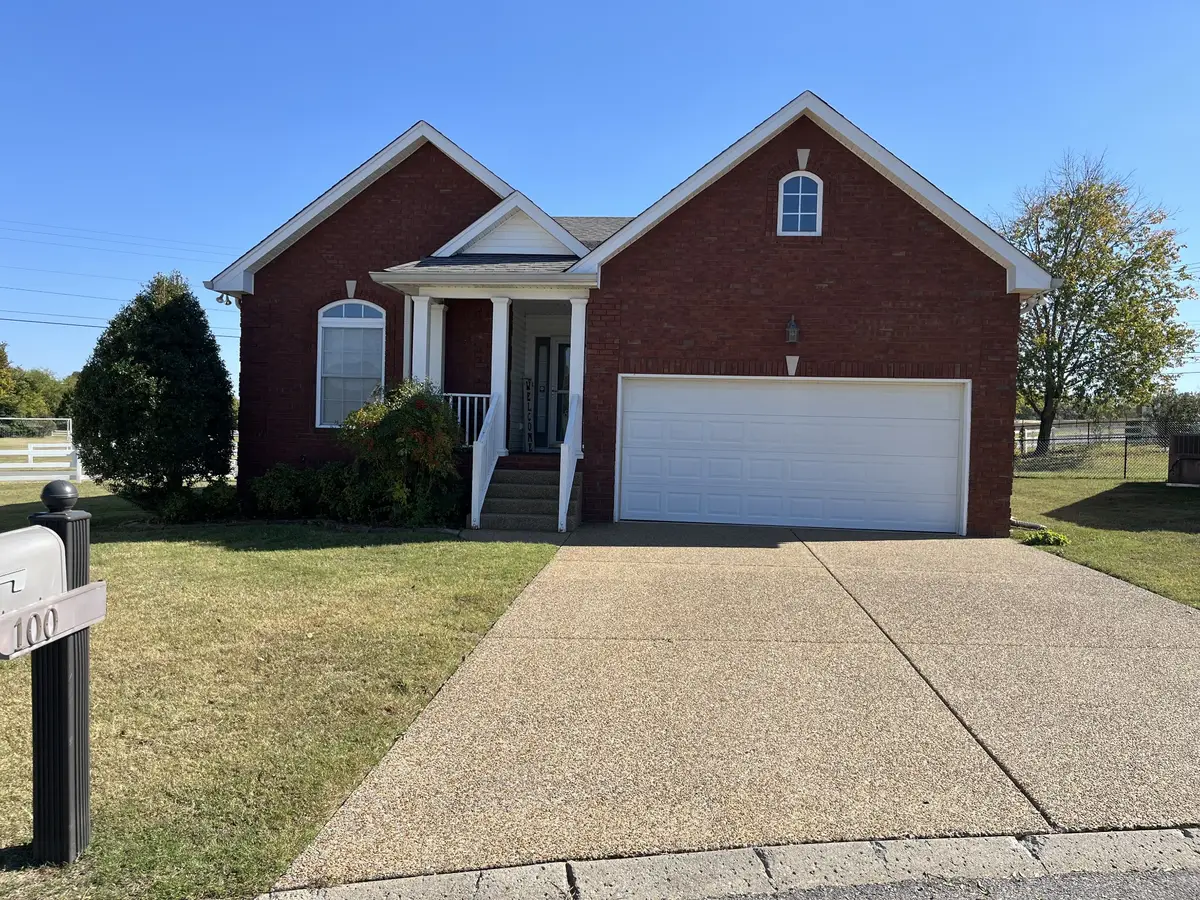 100 Cambridge Dr, Gallatin, TN 37066 - #1
