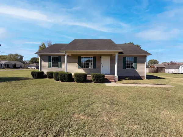 2319 Forrest Fields Dr, Chapel Hill, TN 37034